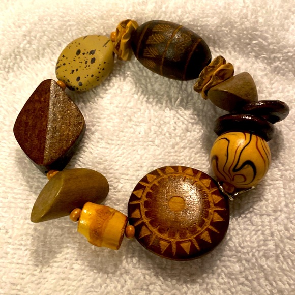Chico's Jewelry - New Chico’s Wooden Accent Bracelet